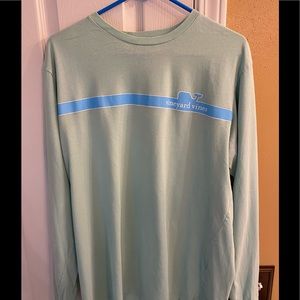 Vineyard Vines Men’s Large Long Sleeve Shirt.
